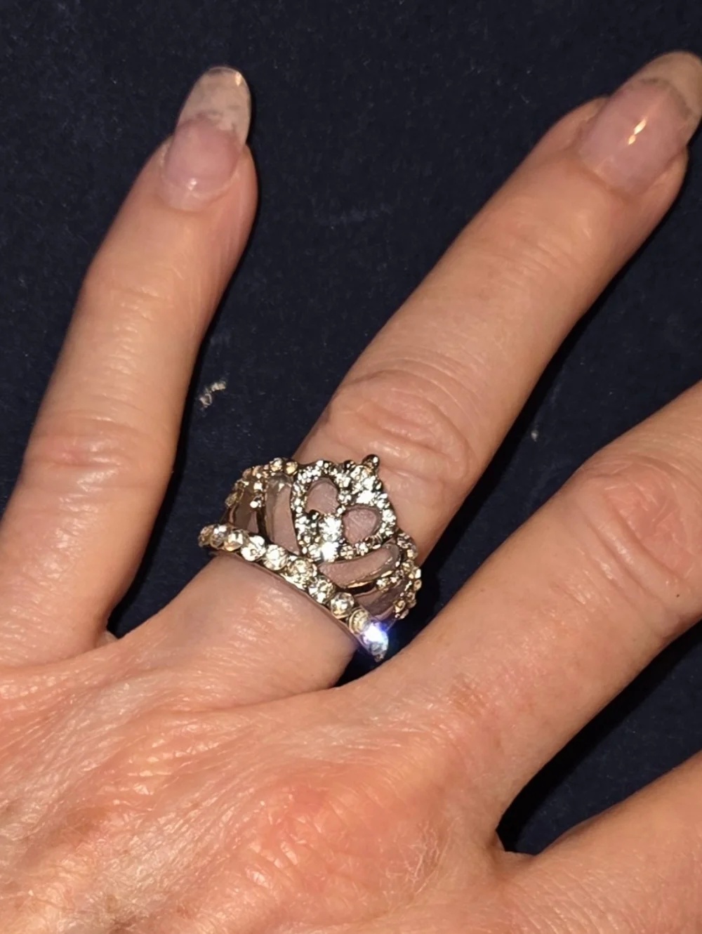 White Ladies Size 5 Crown Ring New